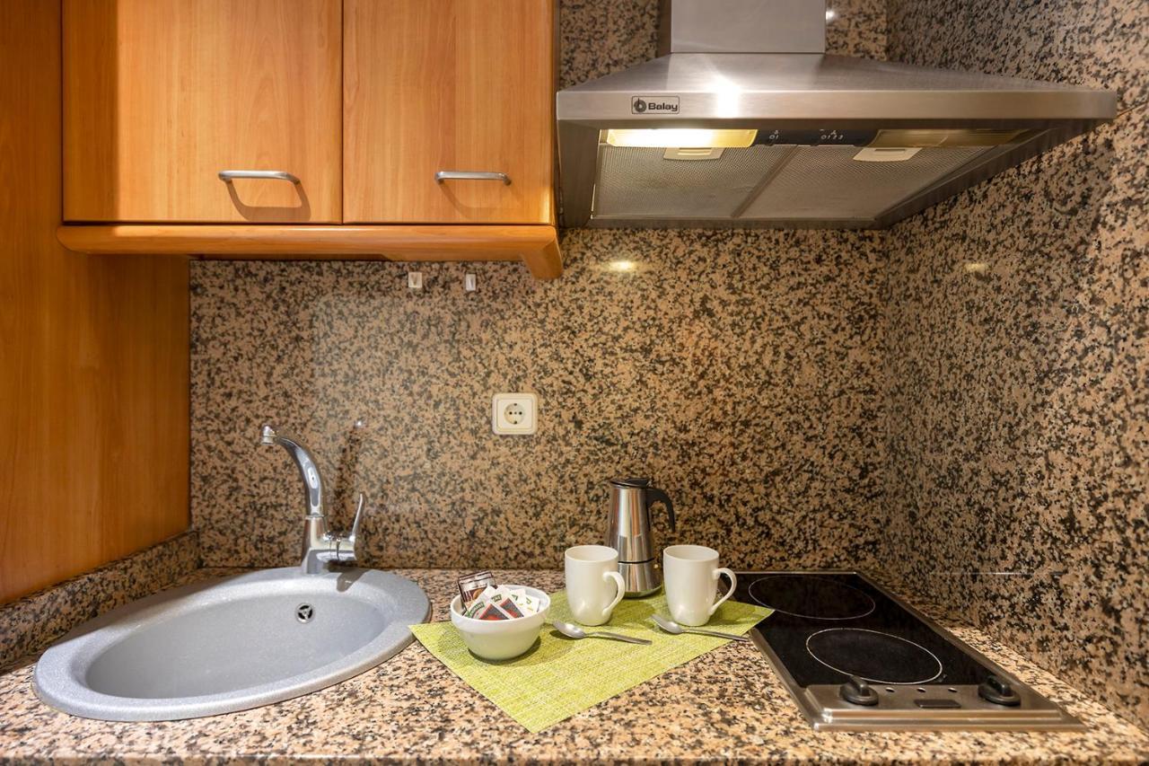 Apartments Sata Park Guell Area Barcelona Exteriör bild